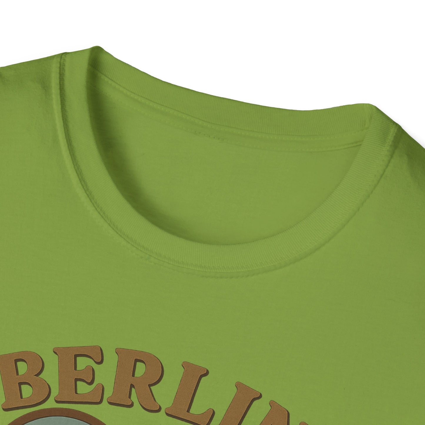 Berlin Love Affair Tee - Unisex Soft and Iconic Berlin Gift Shirt