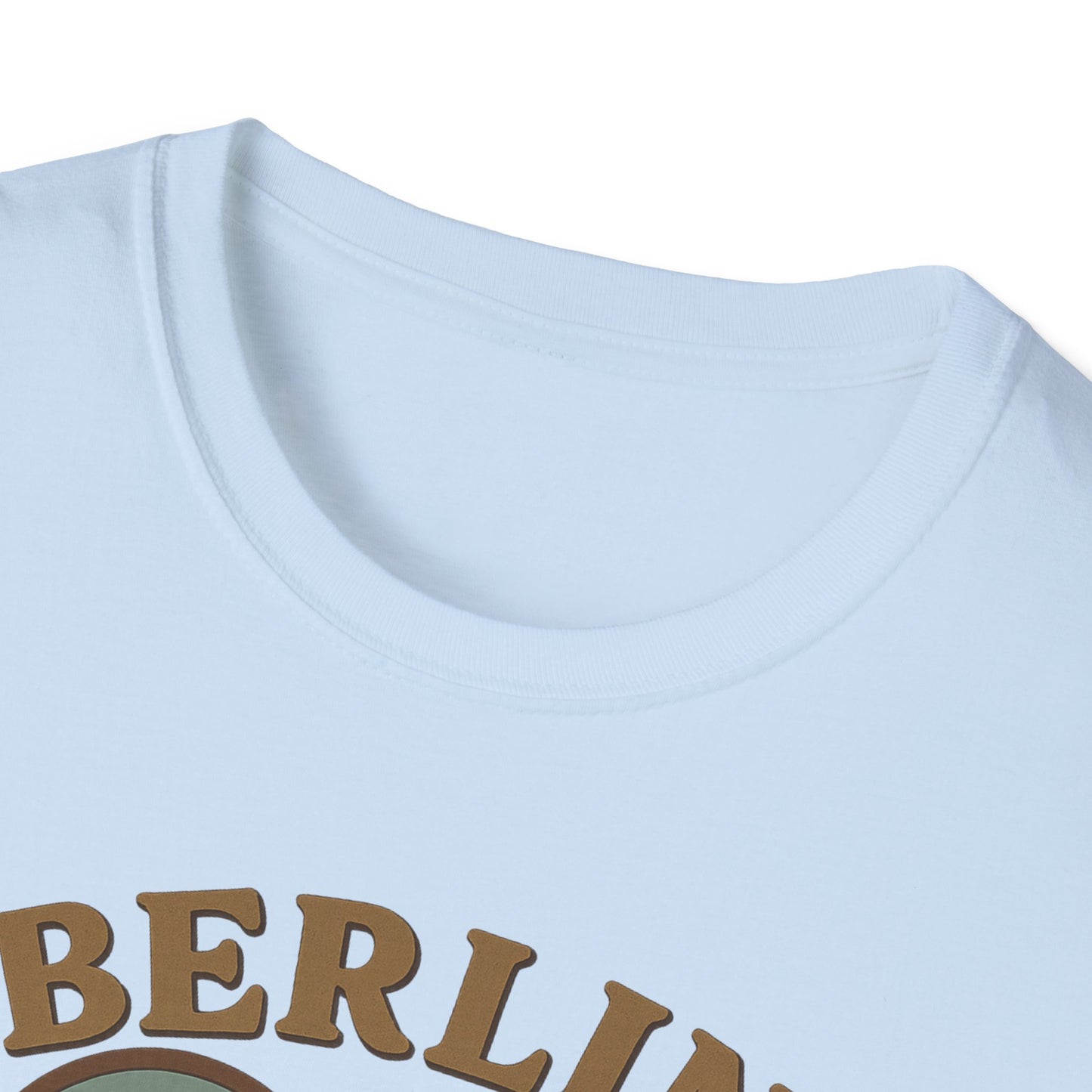 Berlin Love Affair Tee - Unisex Soft and Iconic Berlin Gift Shirt