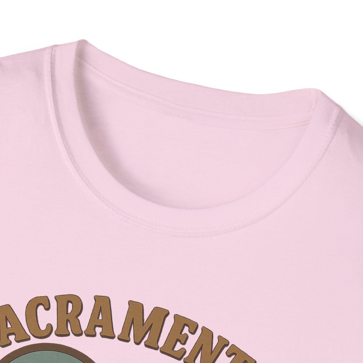 Sacramento Skyline Love T-Shirt - Unisex Urban Adventure Tee