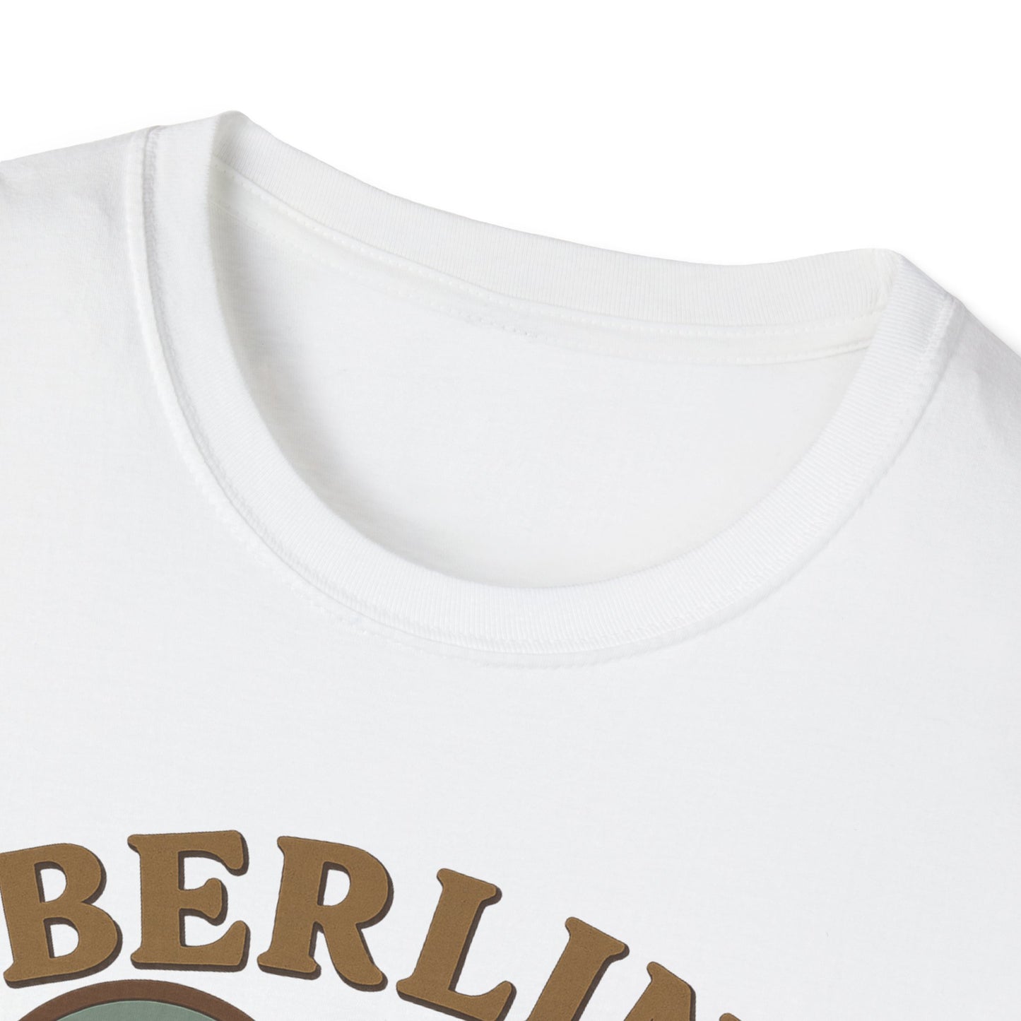 Berlin Love Affair Tee - Unisex Soft and Iconic Berlin Gift Shirt