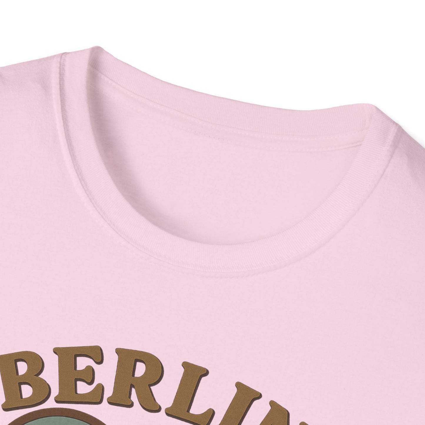 Berlin Love Affair Tee - Unisex Soft and Iconic Berlin Gift Shirt