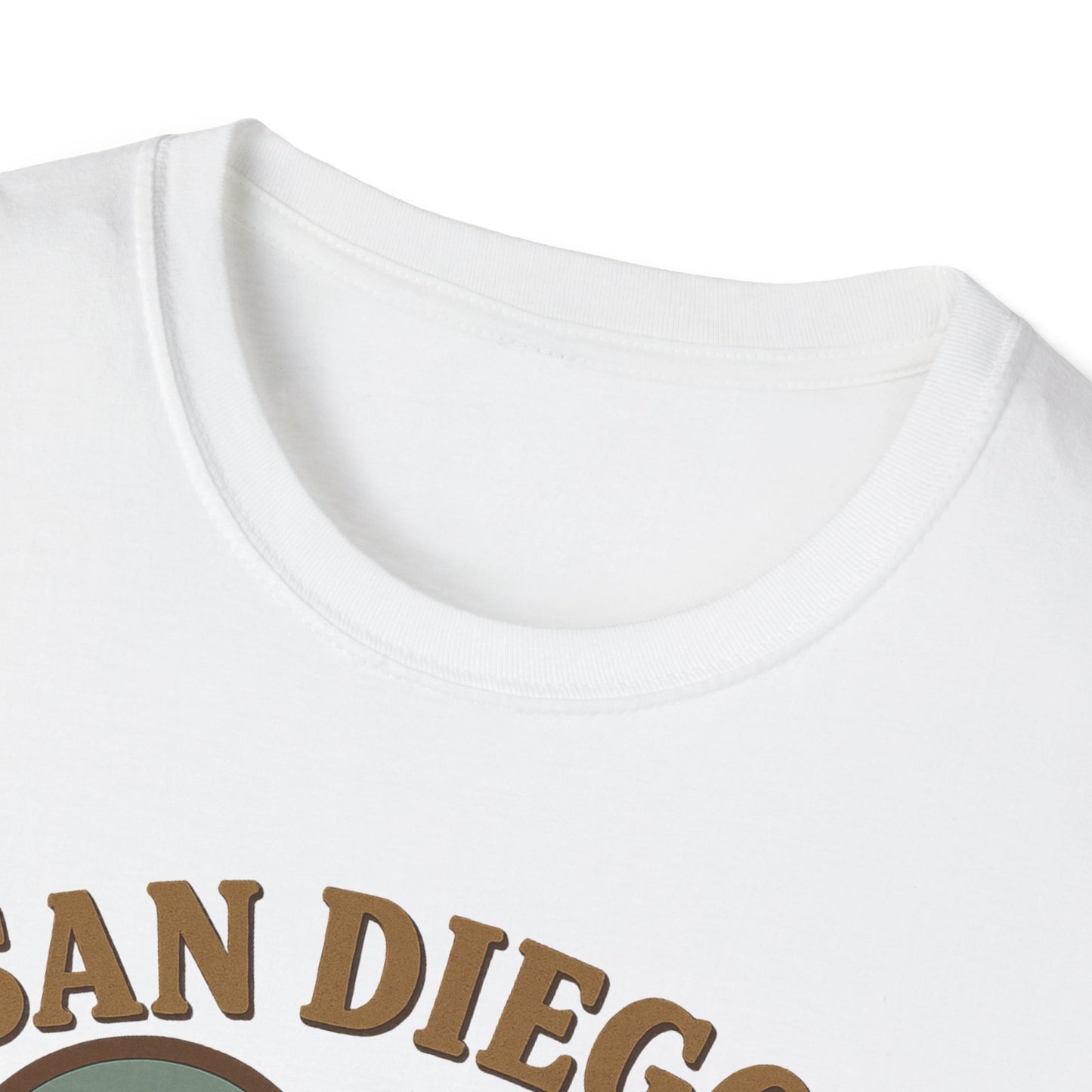 Fall in Love with San Diego Vibes: Unisex Gildan Soft Tee