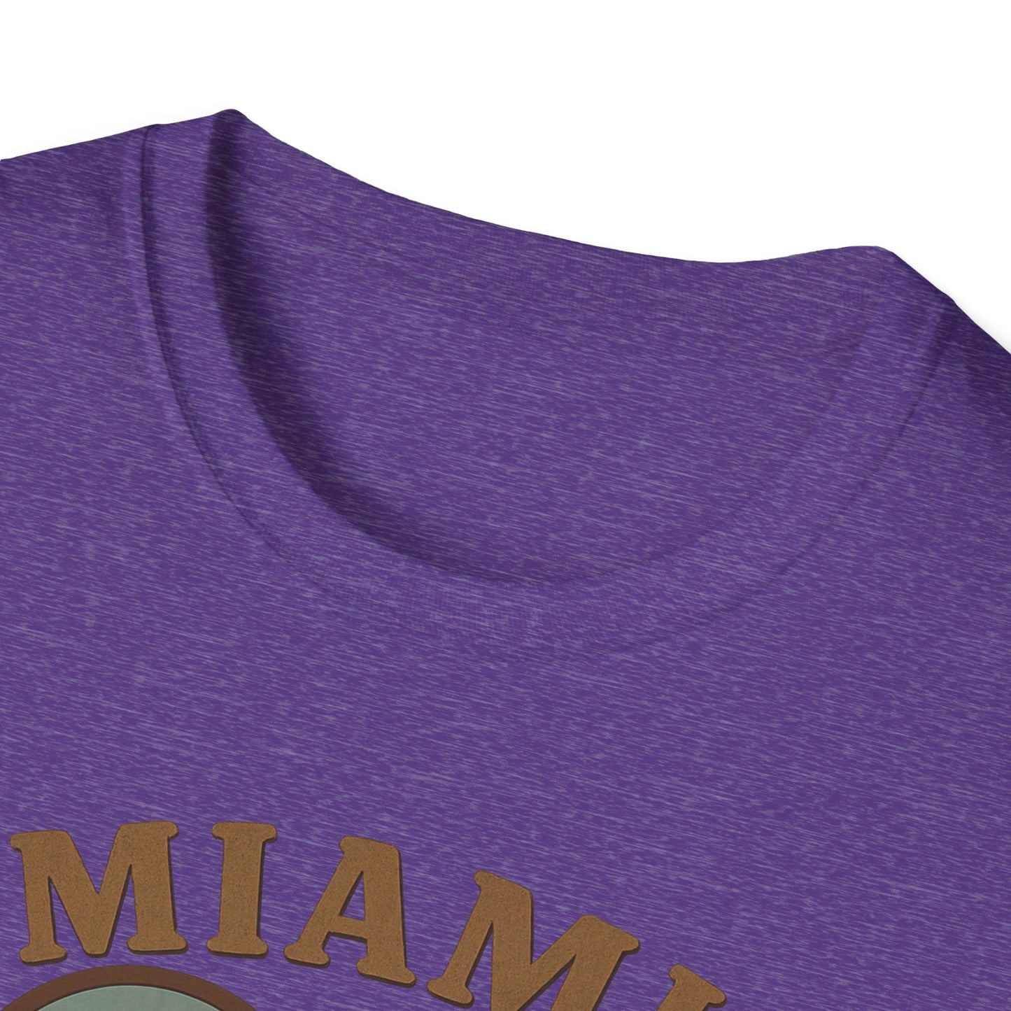 Fall in Love with Miami's Retro Beach Vibes on a Tee for Unisex Awesomeness