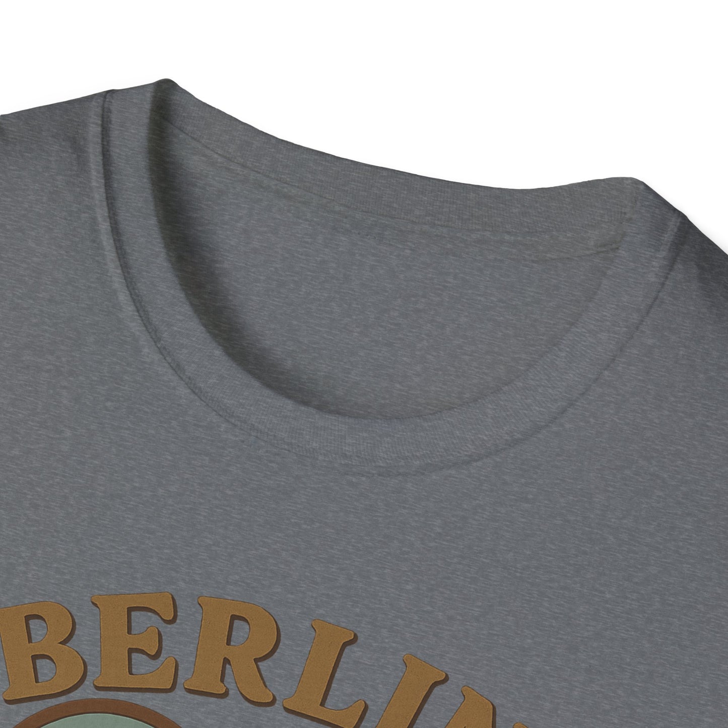 Berlin Love Affair Tee - Unisex Soft and Iconic Berlin Gift Shirt
