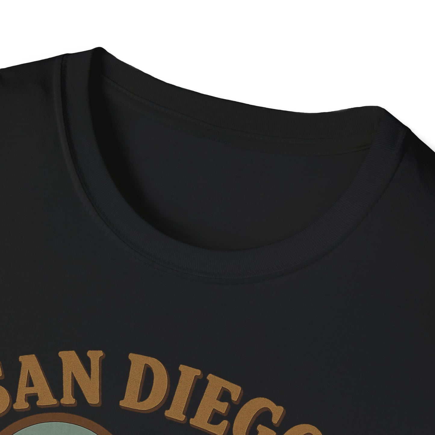 Fall in Love with San Diego Vibes: Unisex Gildan Soft Tee