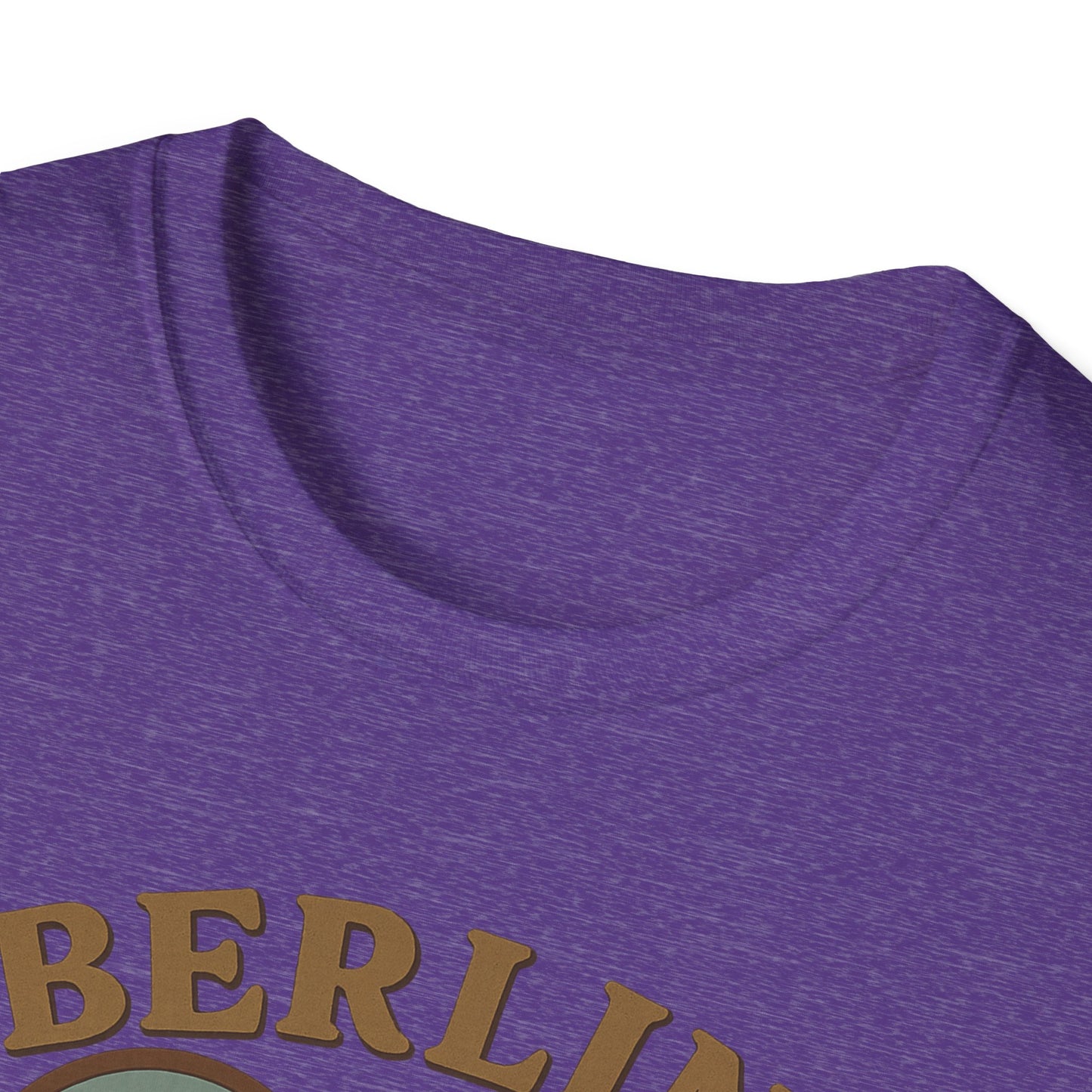Berlin Love Affair Tee - Unisex Soft and Iconic Berlin Gift Shirt